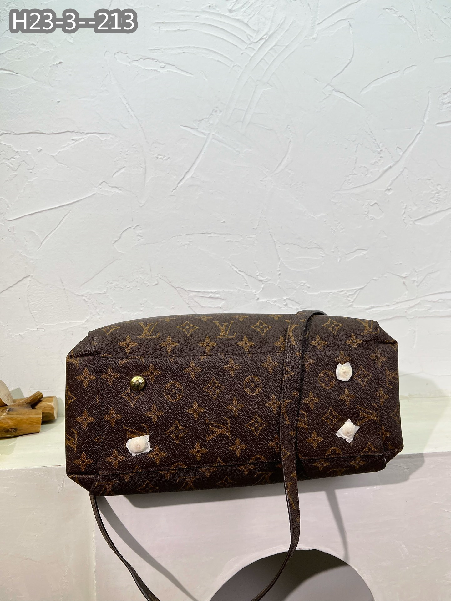 LV $58 gallery