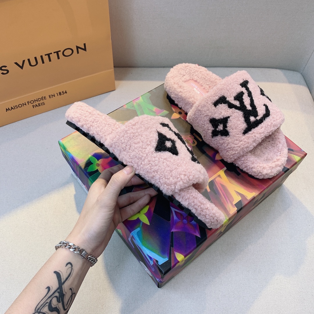 LV $58 gallery