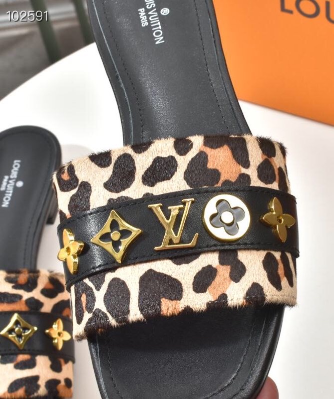 LV $59 gallery