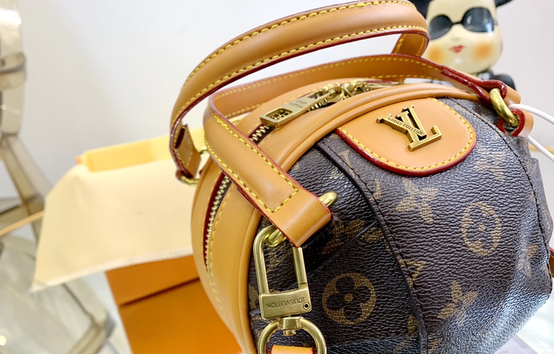 LV $59 gallery