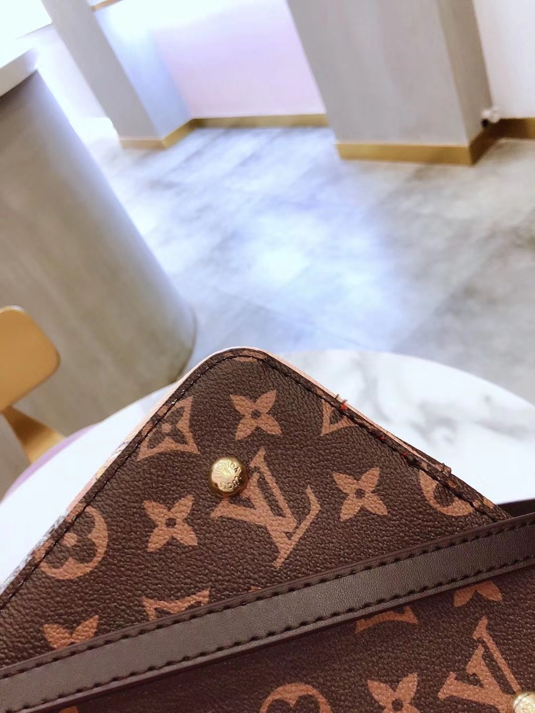 LV $59 gallery