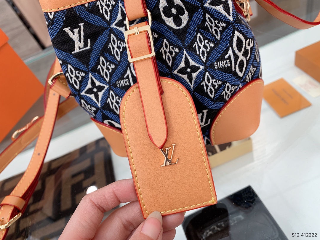 LV $59 gallery