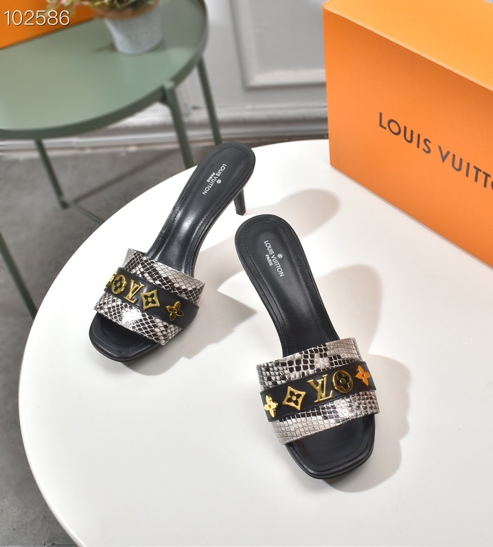 LV $60 gallery