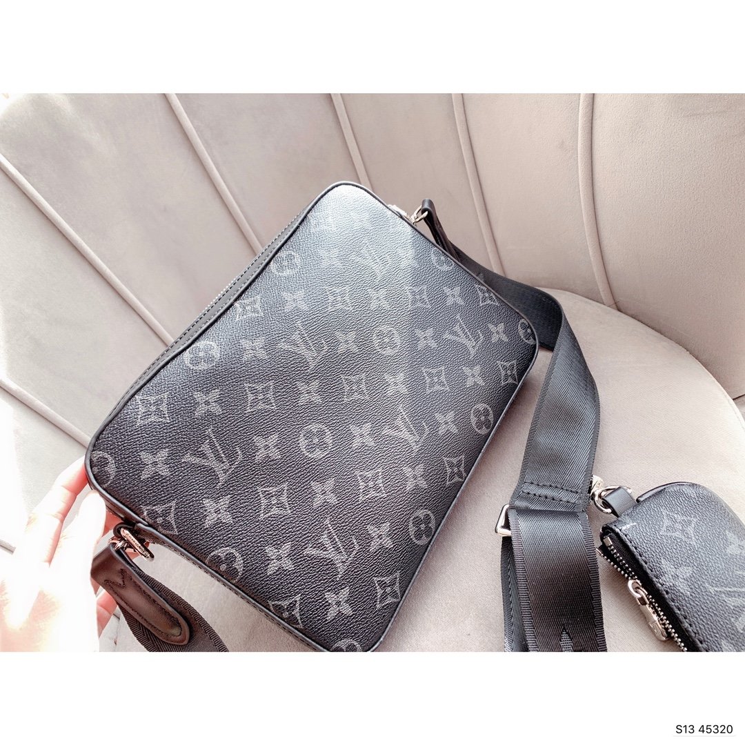 LV $60 gallery