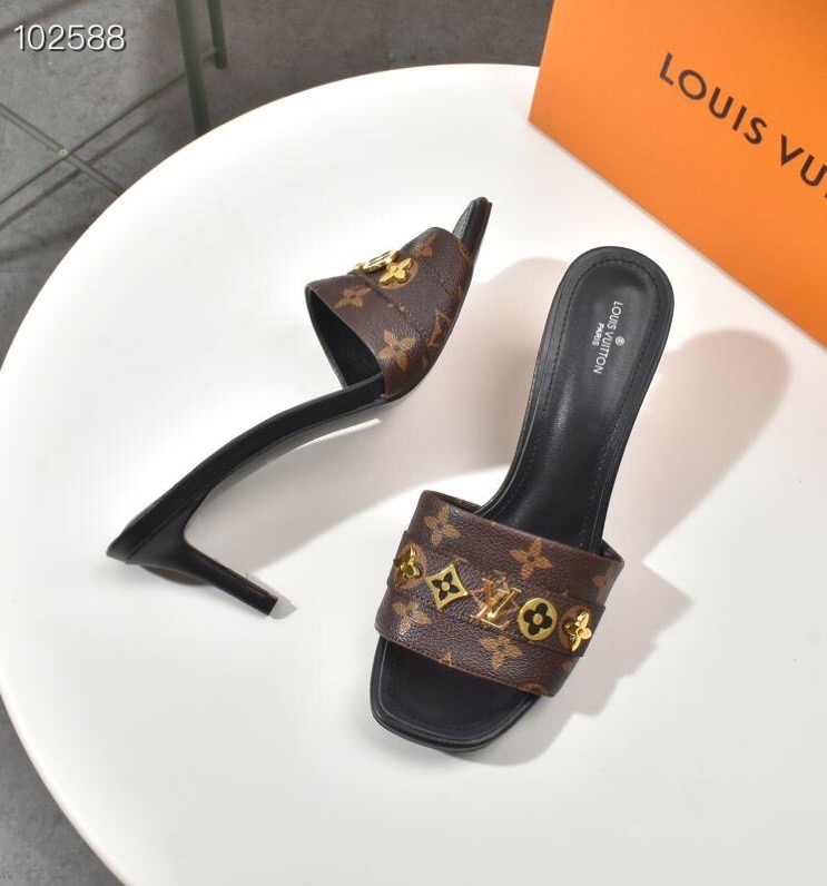 LV $60 gallery