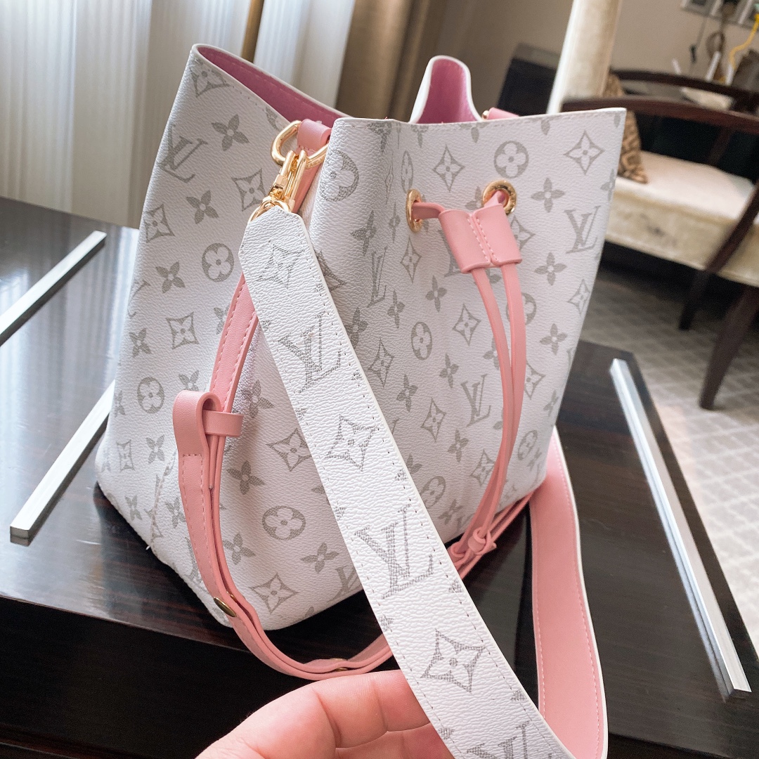 LV $60 gallery