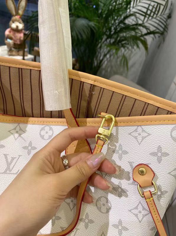 LV $60 gallery