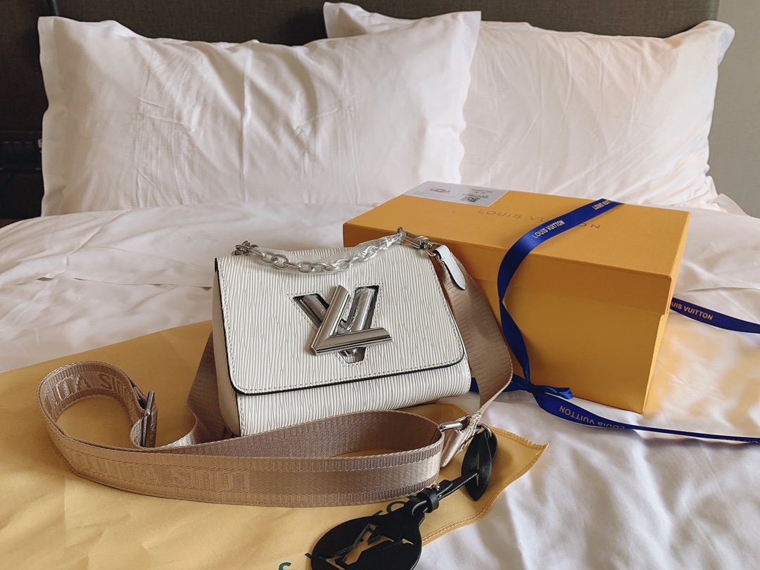 LV $60 gallery