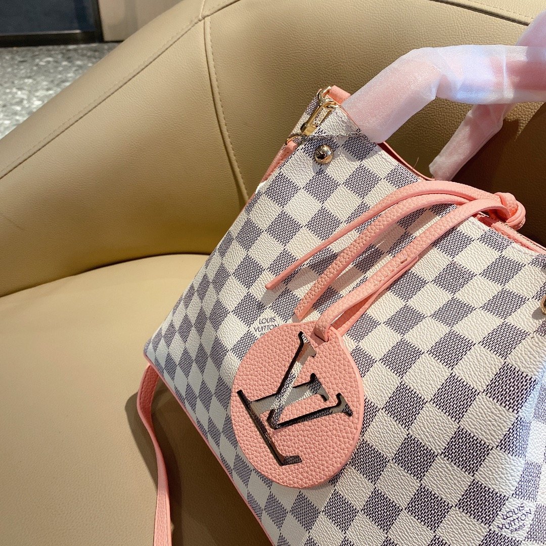 LV $60 gallery