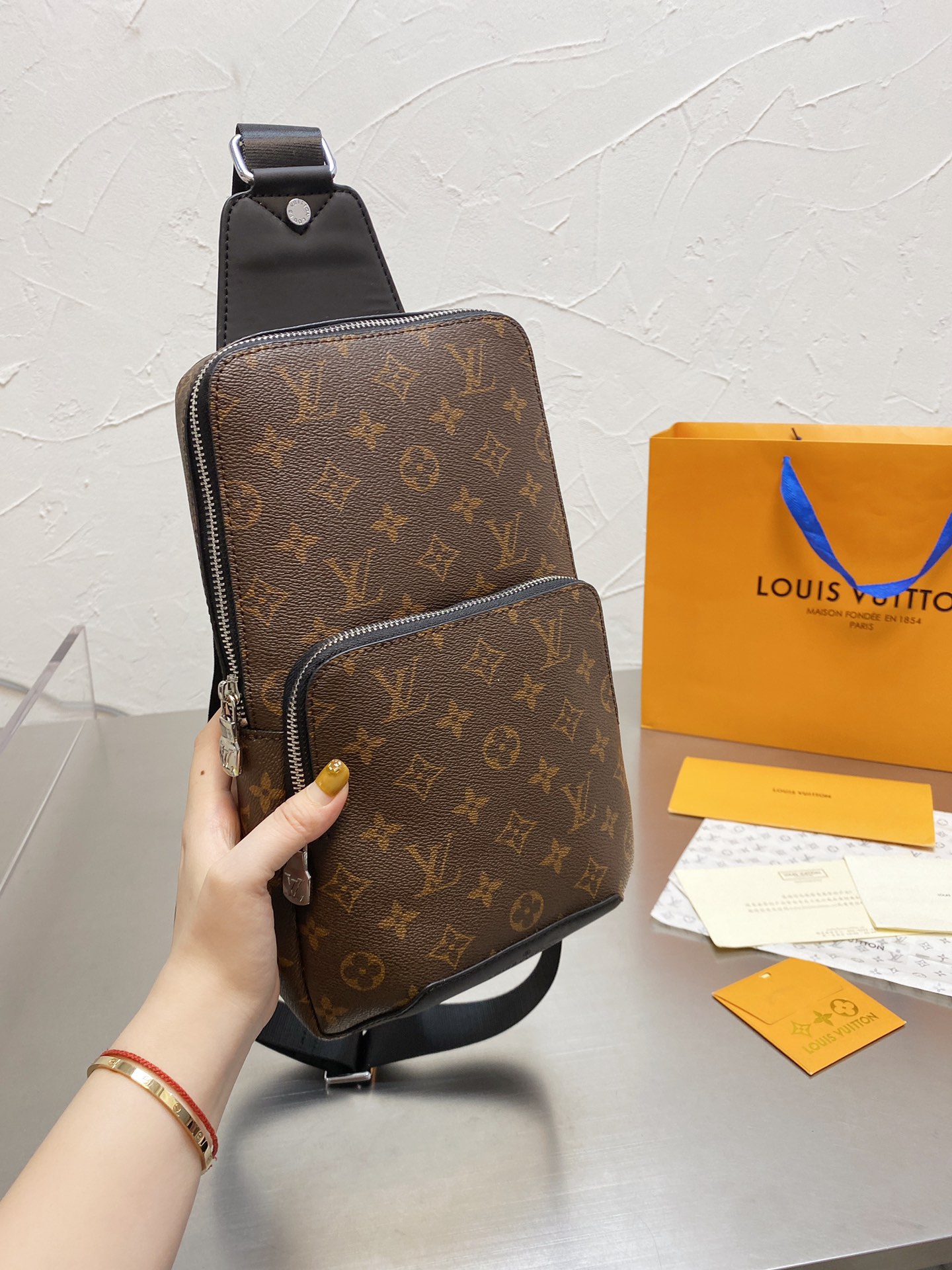 LV $60 gallery