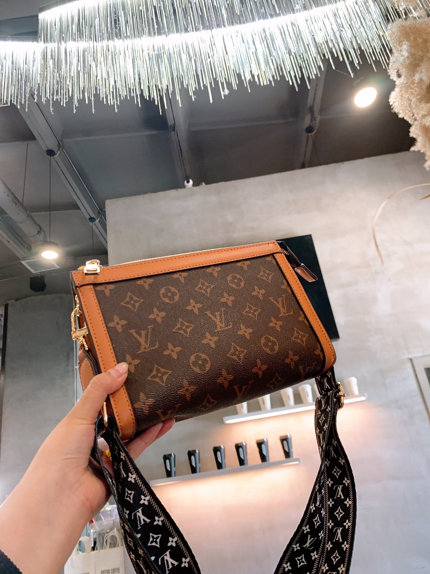 LV $61 gallery