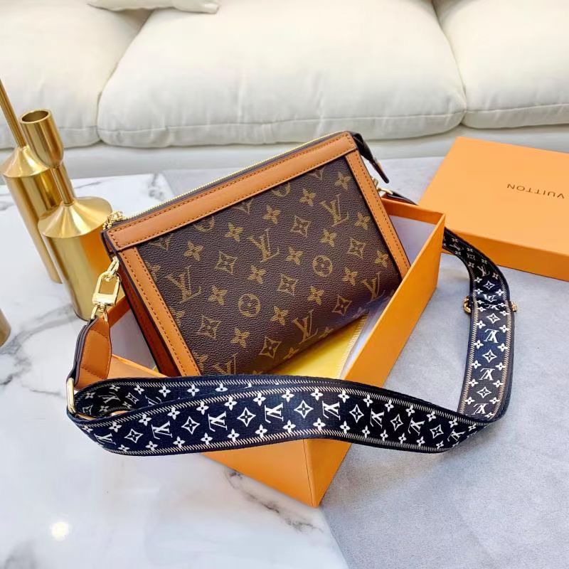 LV $61 gallery