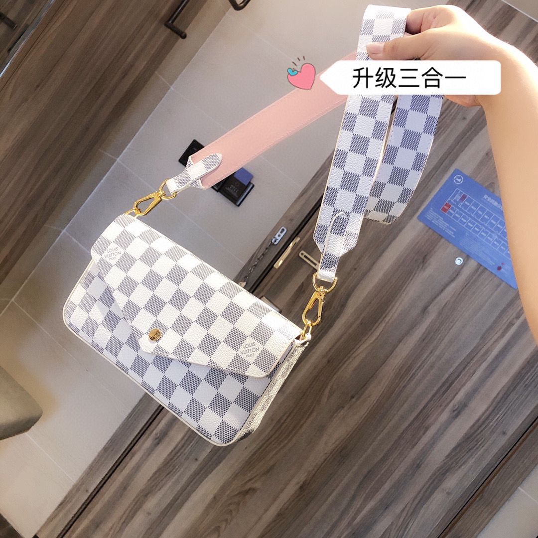 LV $61 gallery