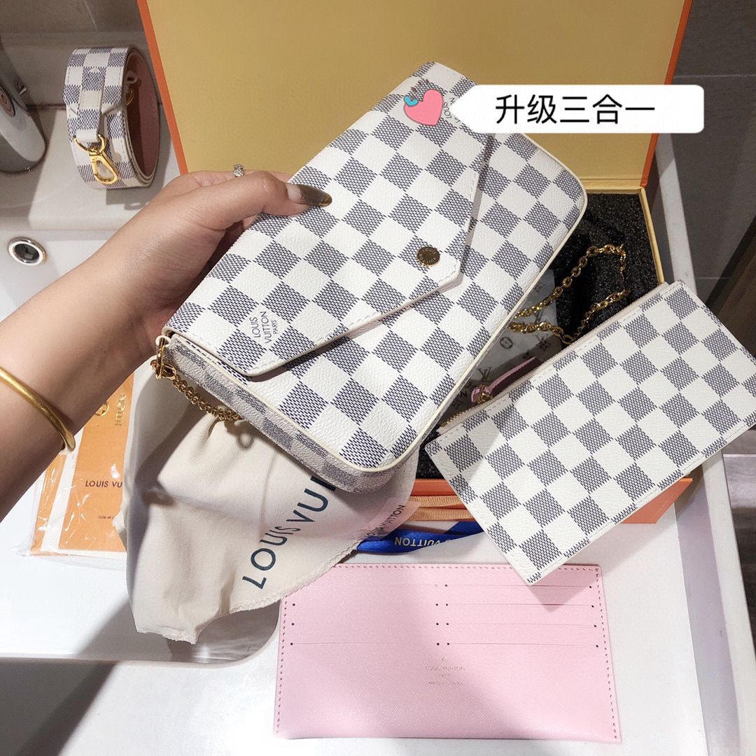 LV $61 gallery