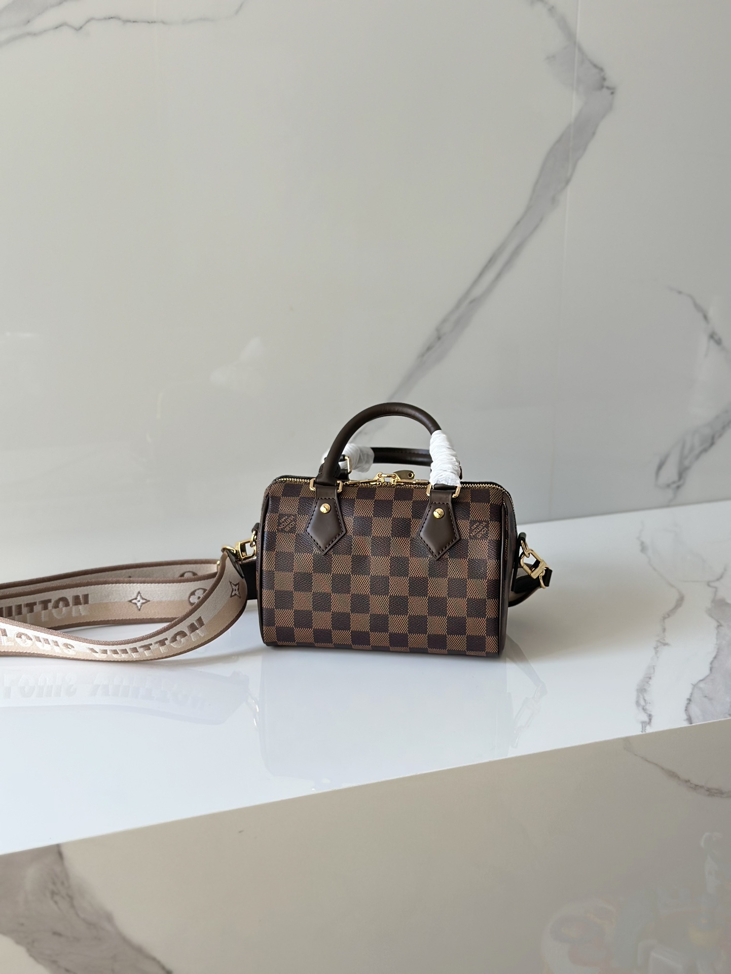 LV $61 gallery