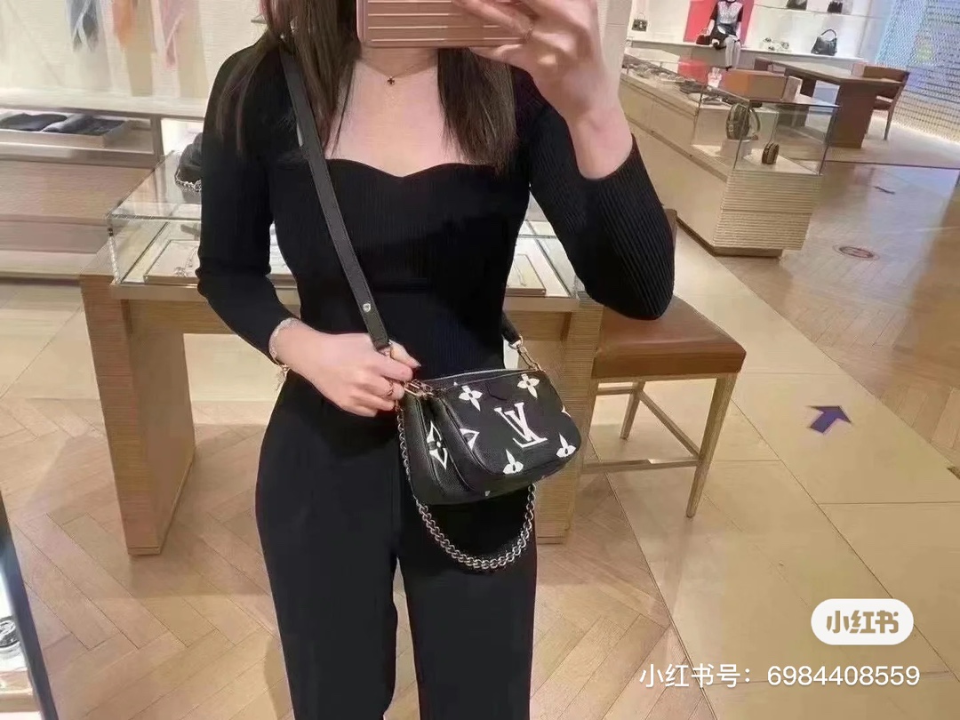 LV $61 gallery