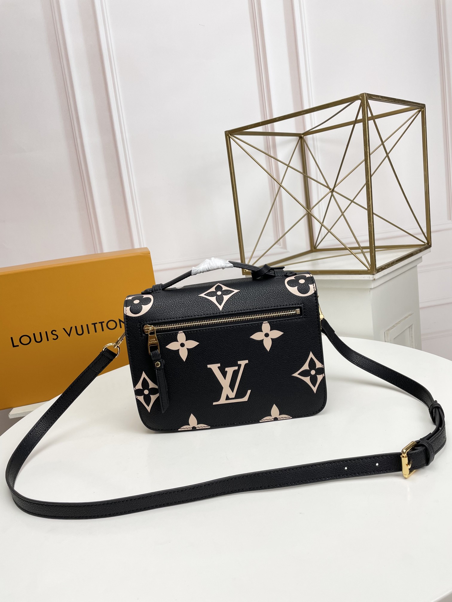 LV $61 gallery