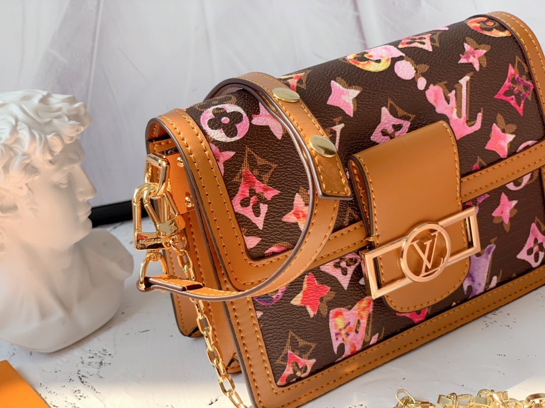 LV $61 gallery