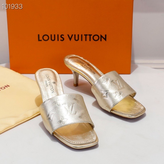 LV $62 gallery