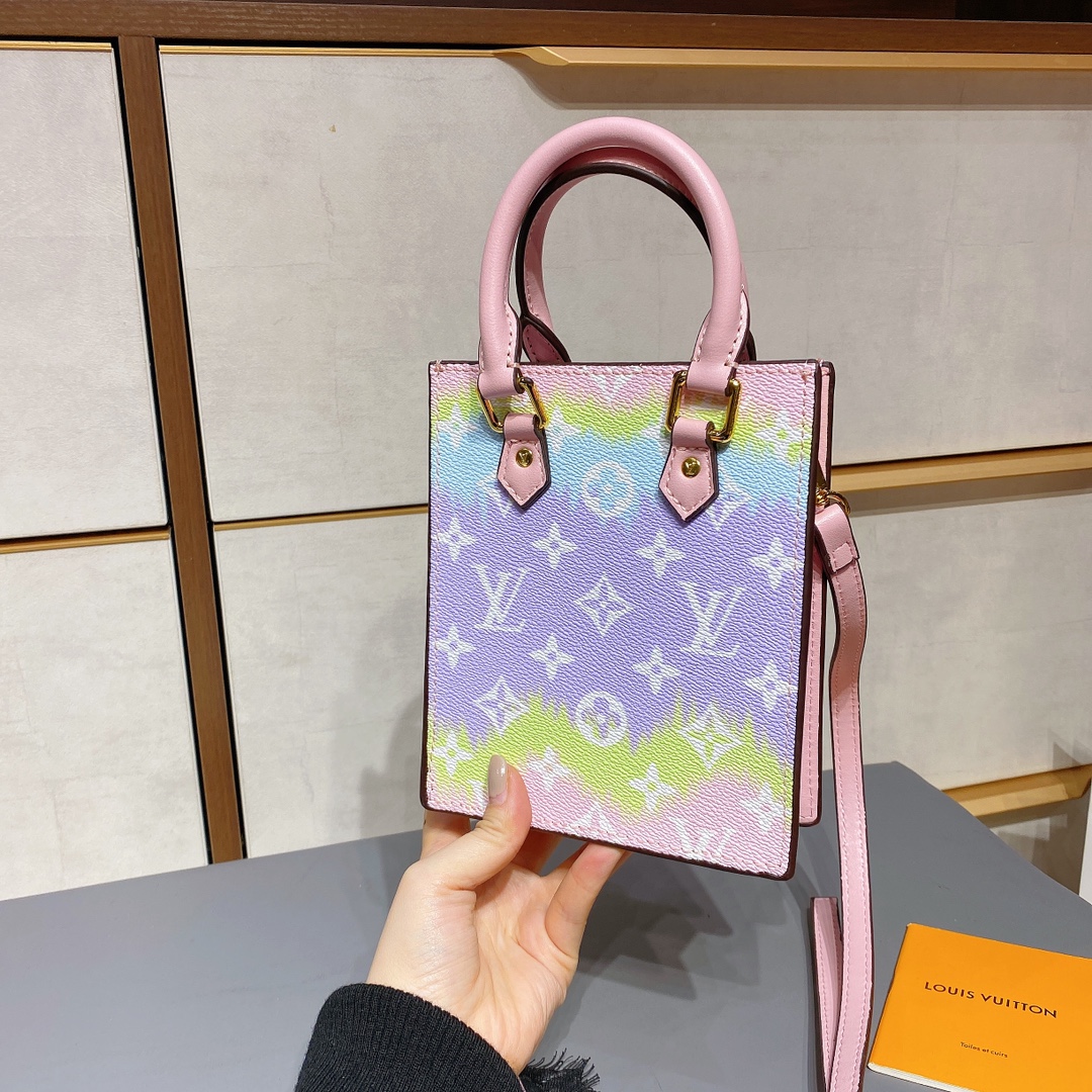 LV $62 gallery