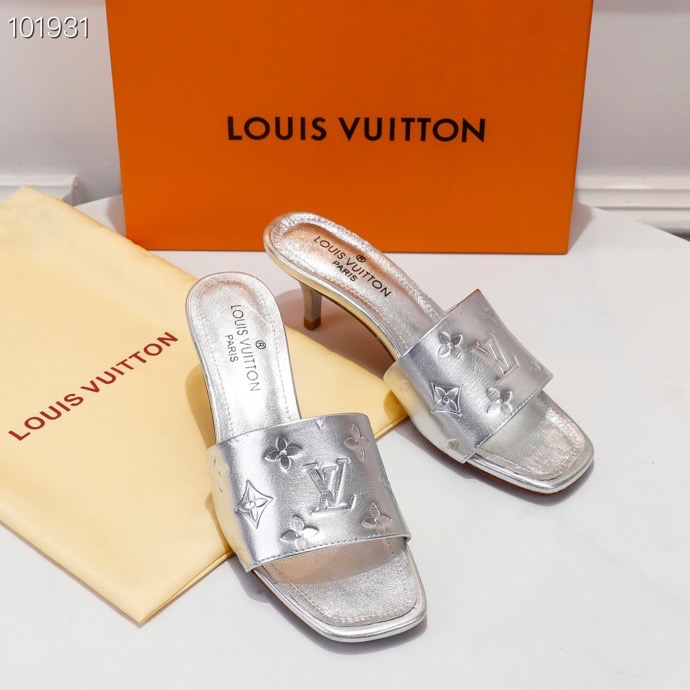 LV $62 gallery