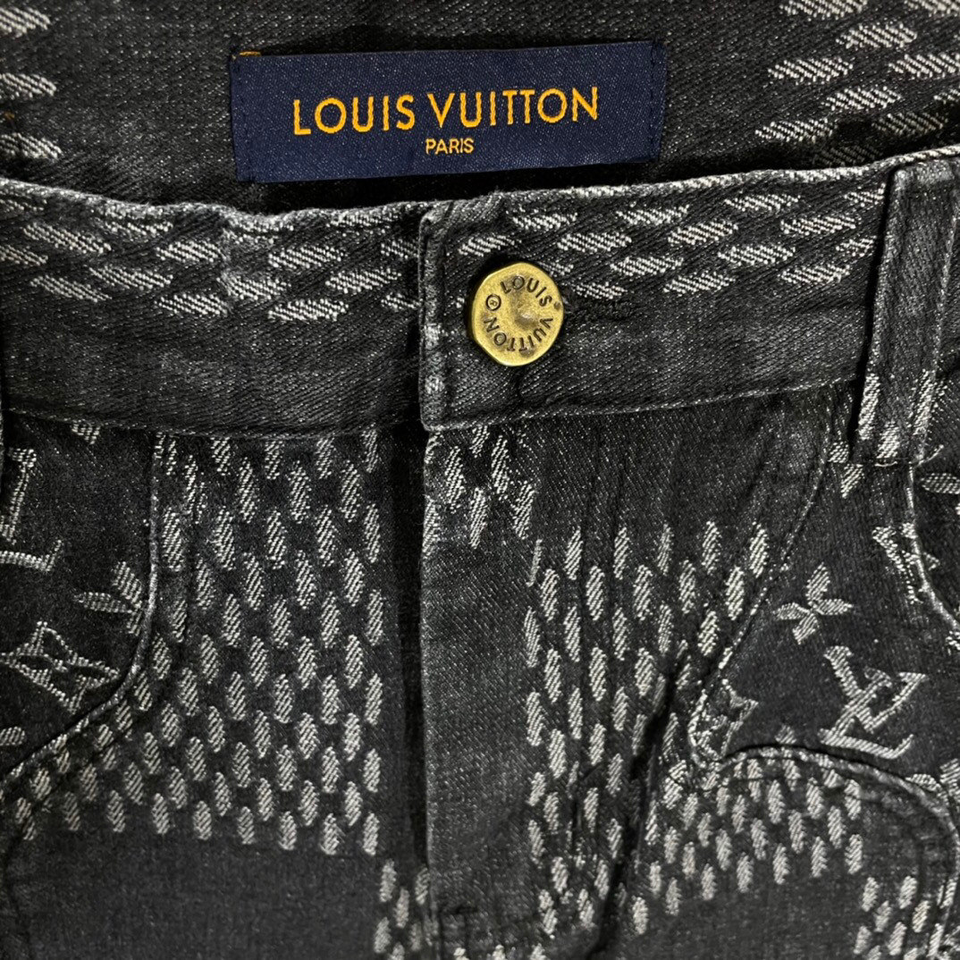 LV $62 gallery