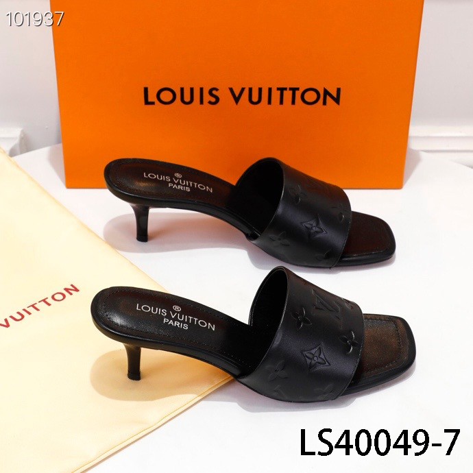 LV $62 gallery