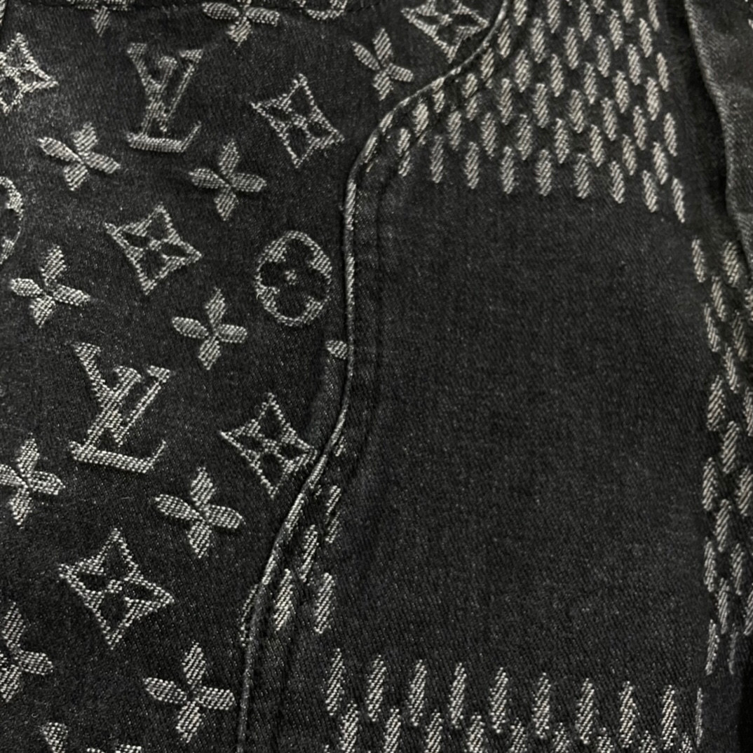 LV $62 gallery