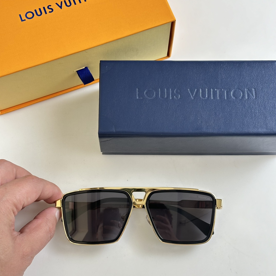 LV $62 gallery