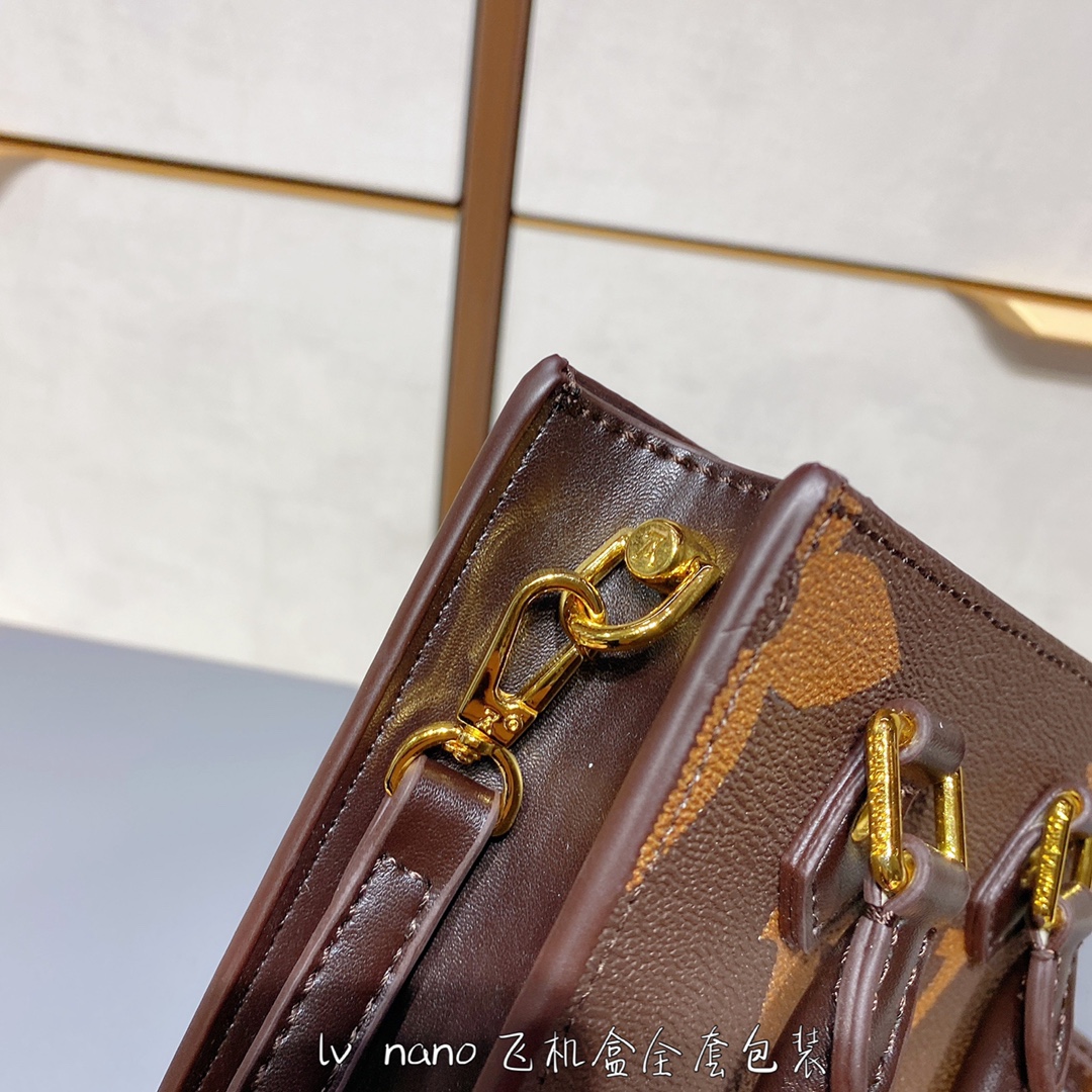 LV $62 gallery