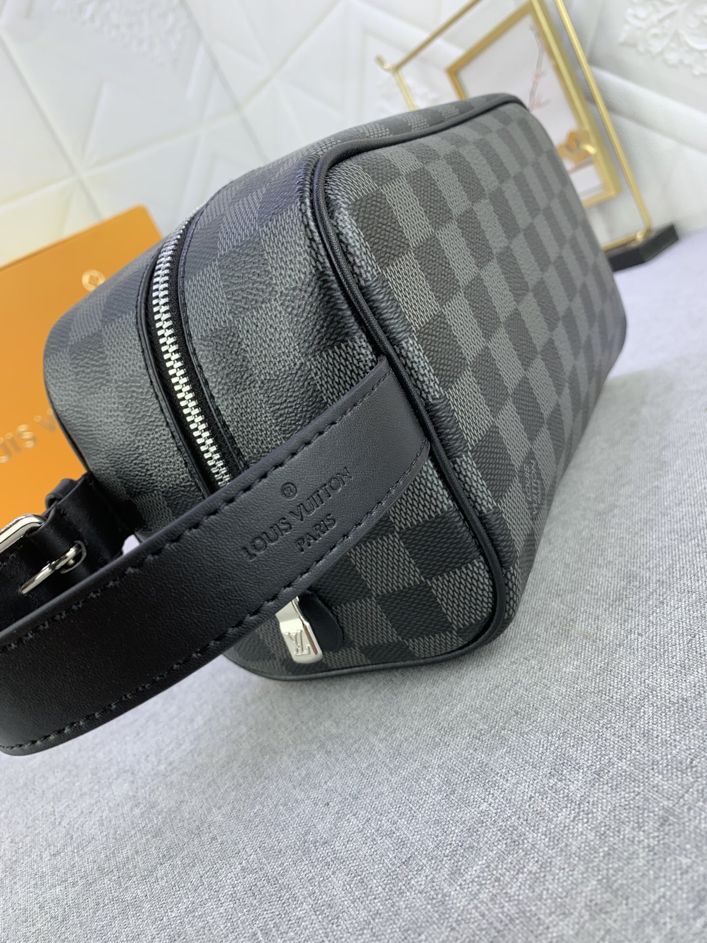 LV $62 gallery