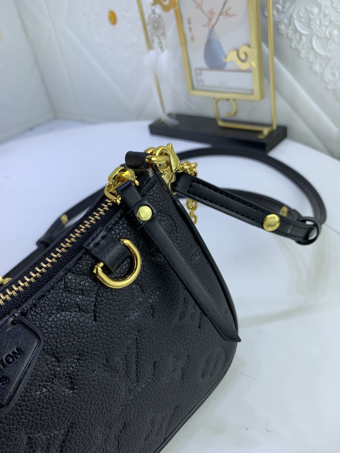 LV $62 gallery