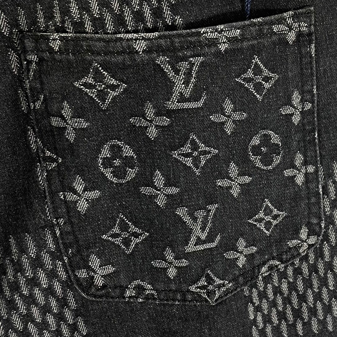 LV $62 gallery