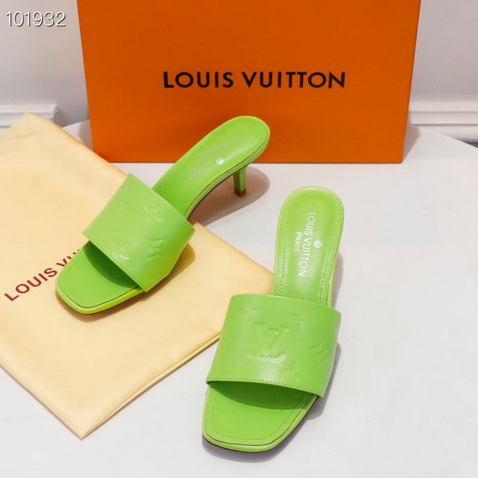 LV $62 gallery