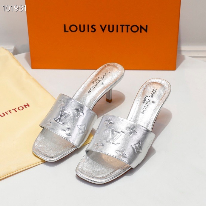 LV $62 gallery