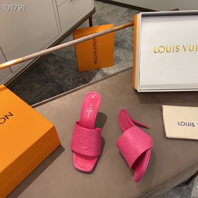 LV $63 gallery