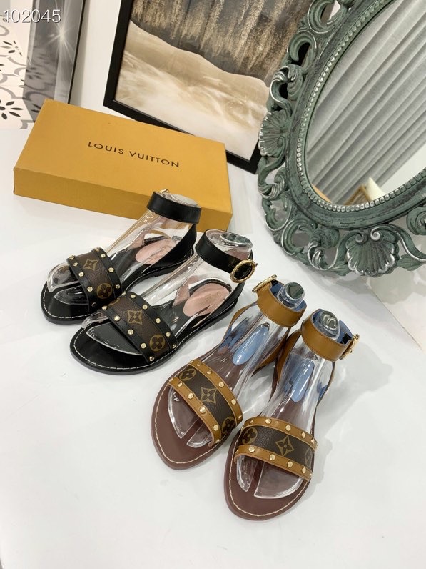 LV $63 gallery