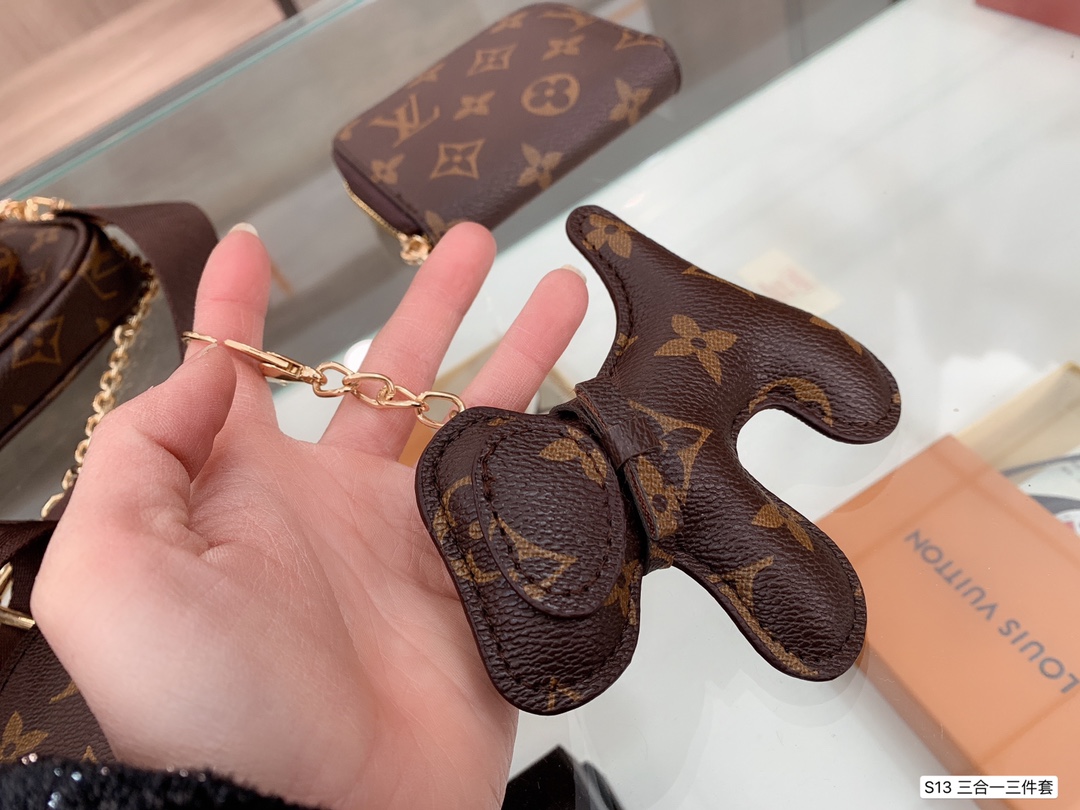 LV $64 gallery