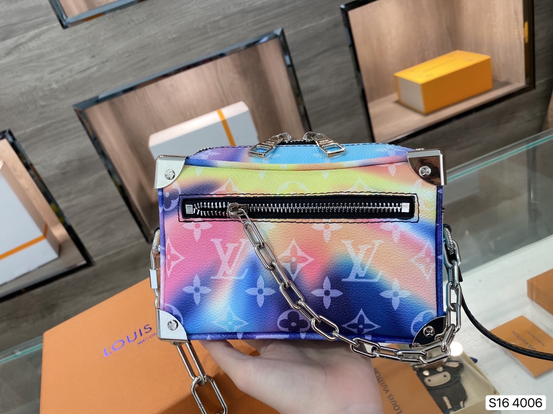 LV $65 gallery