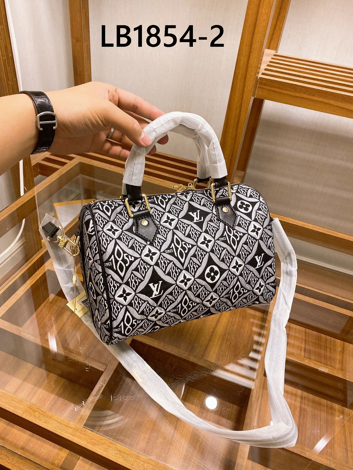 LV $65 gallery