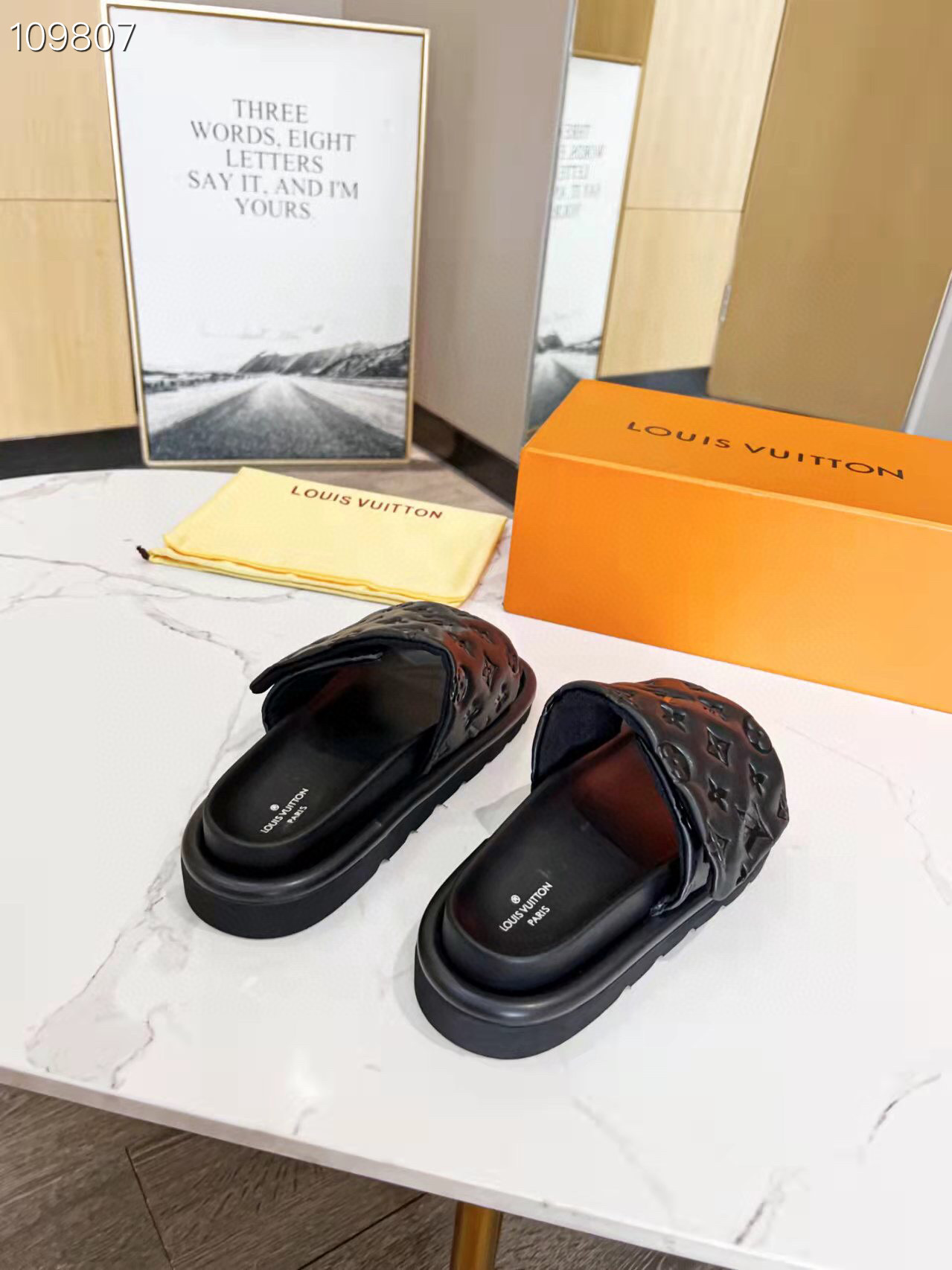 LV $65 gallery