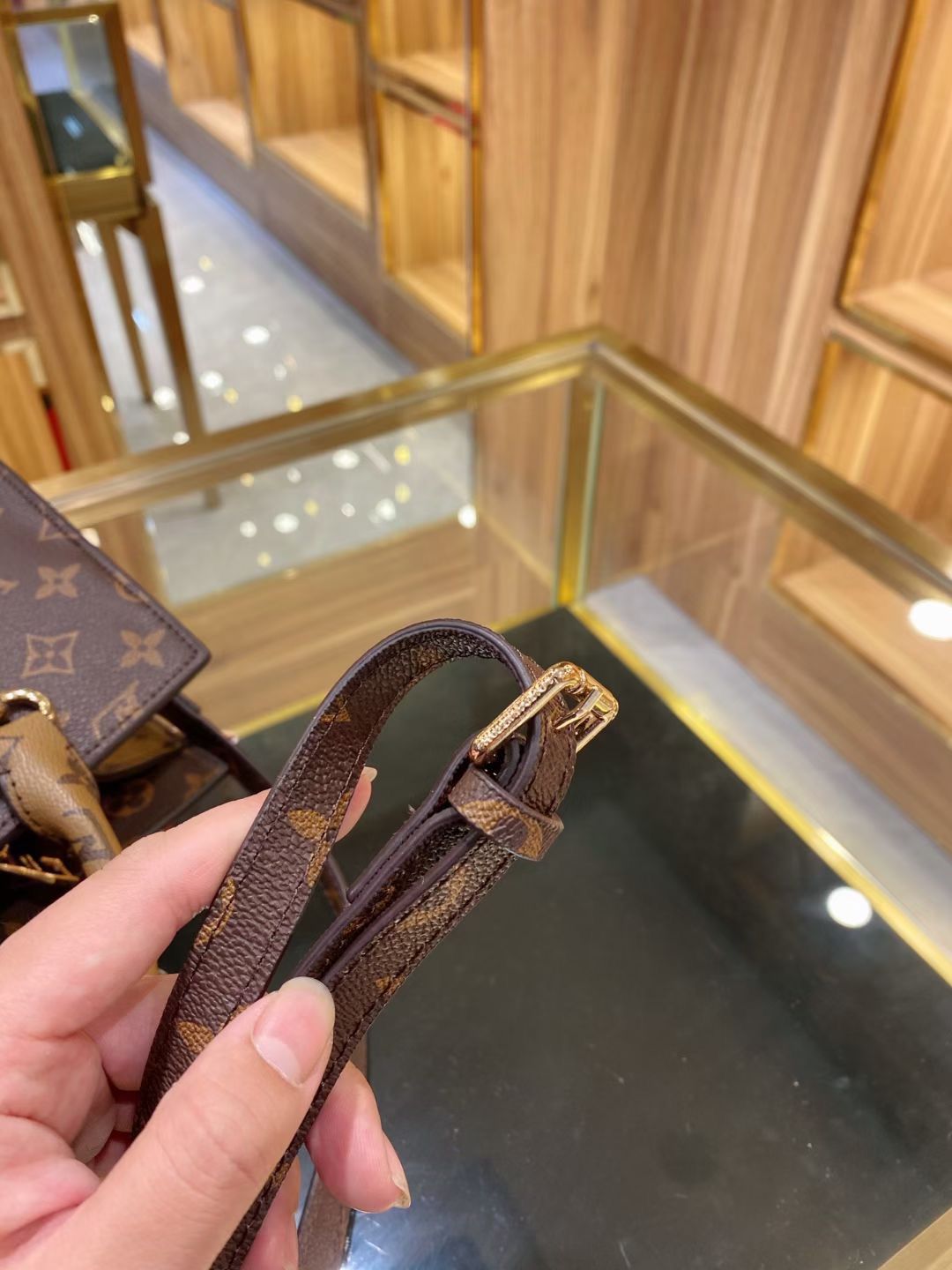 LV $65 gallery