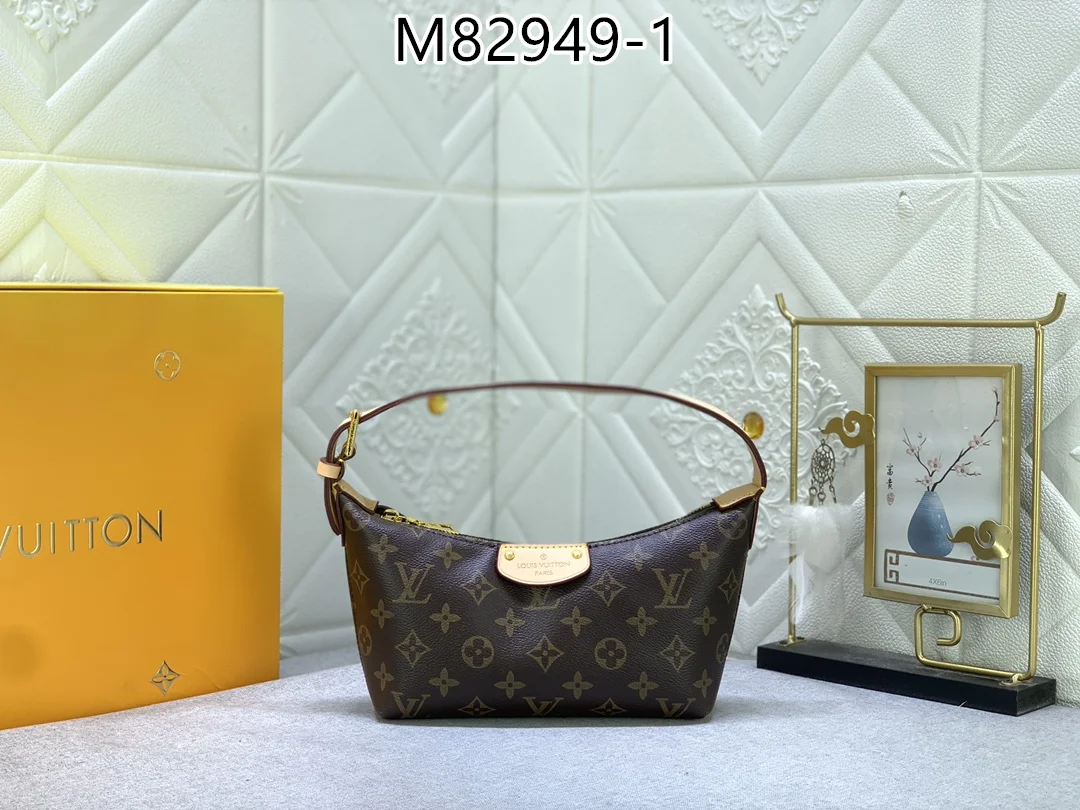 LV $65 gallery