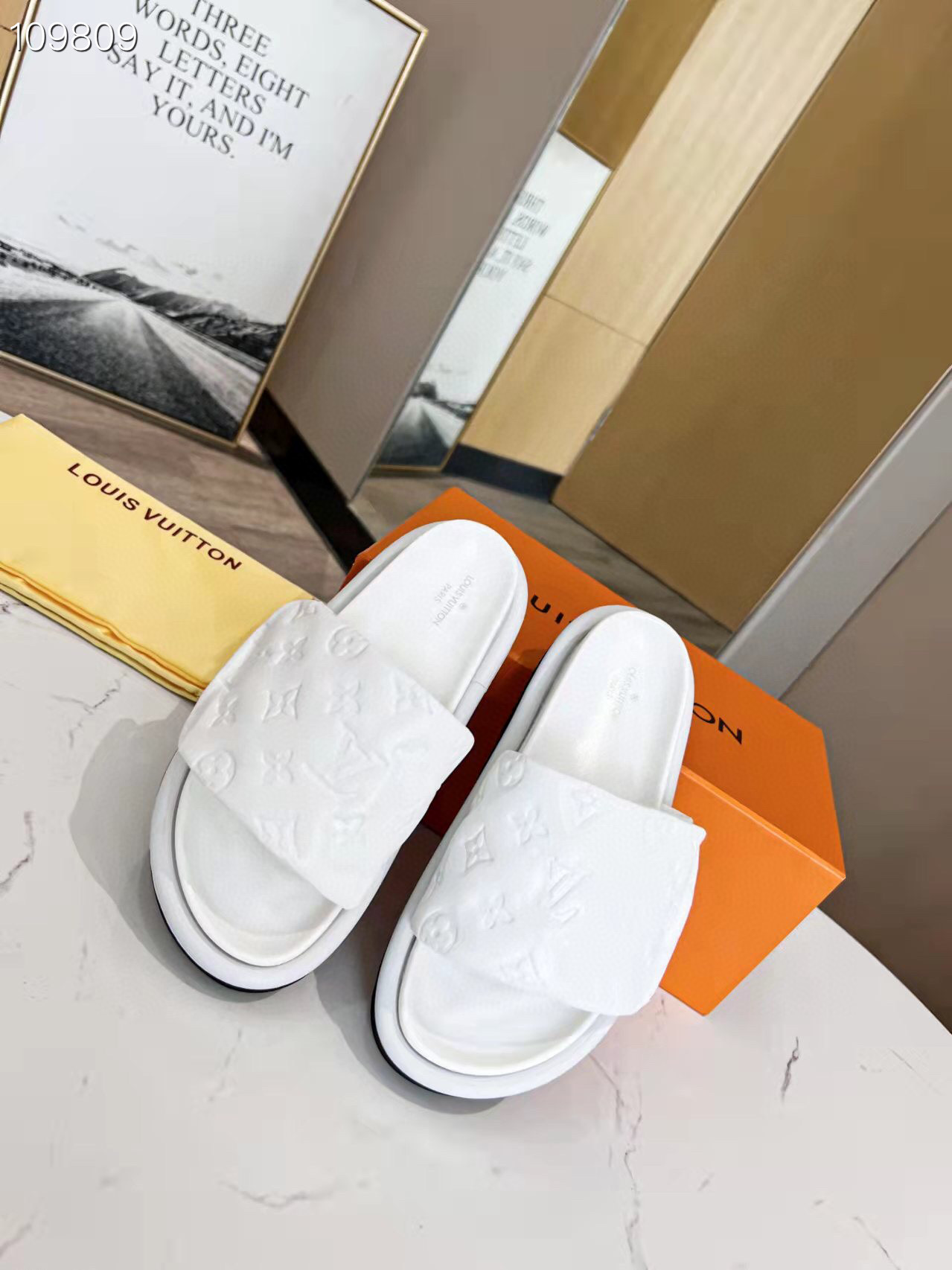 LV $65 gallery