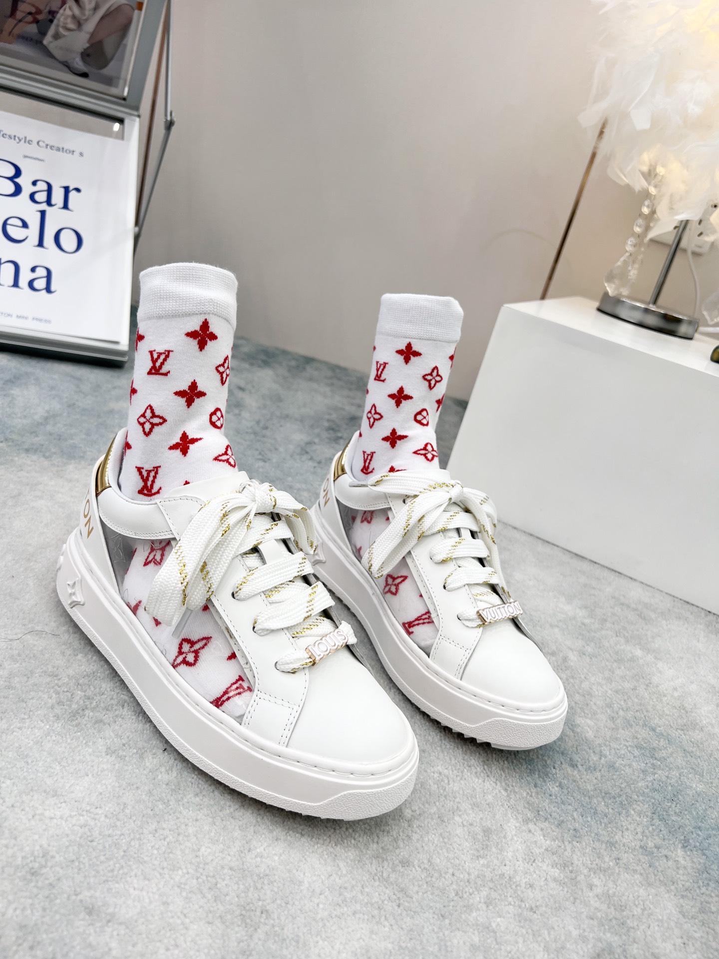 LV $65 gallery