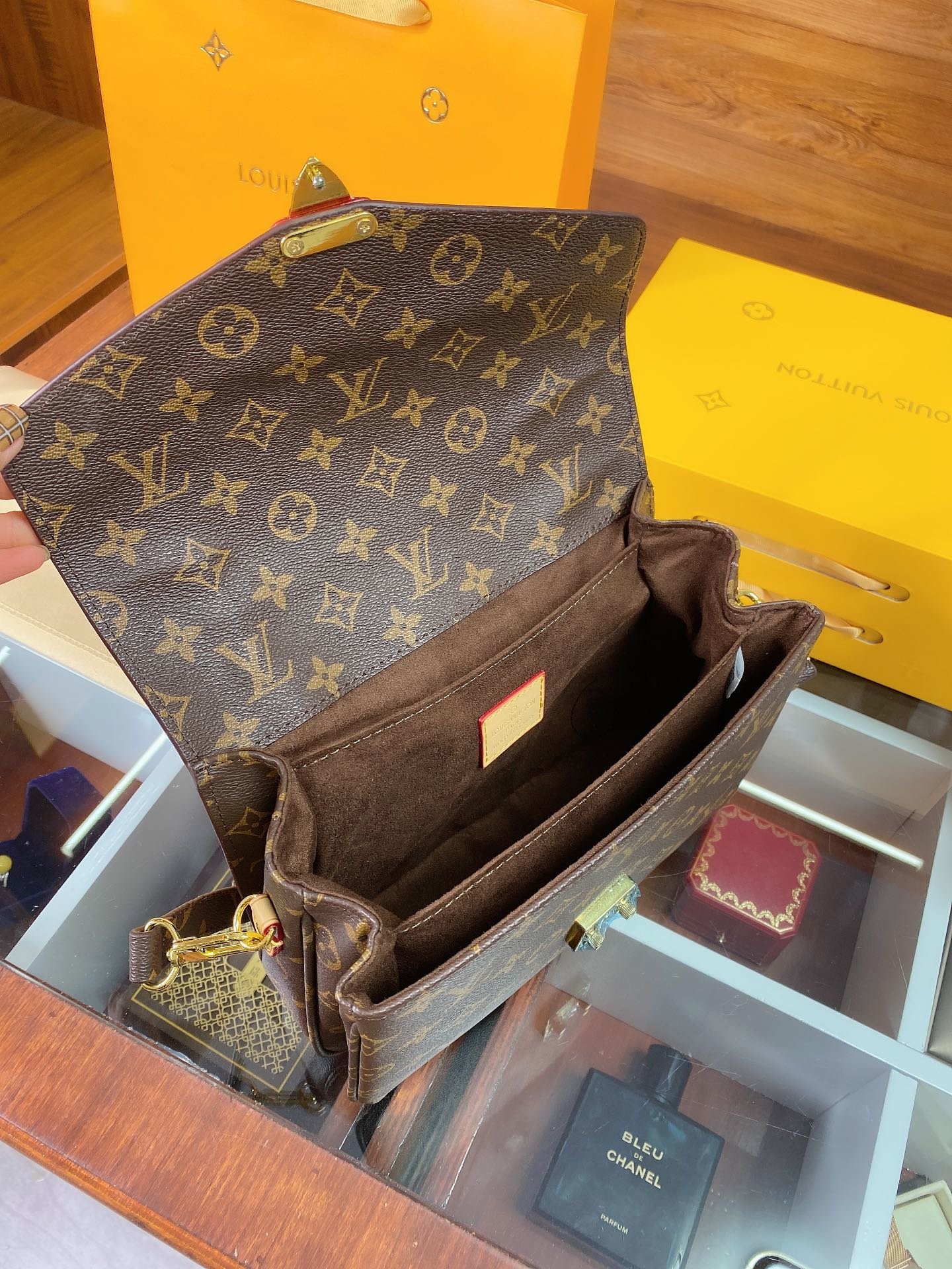 LV $66 gallery