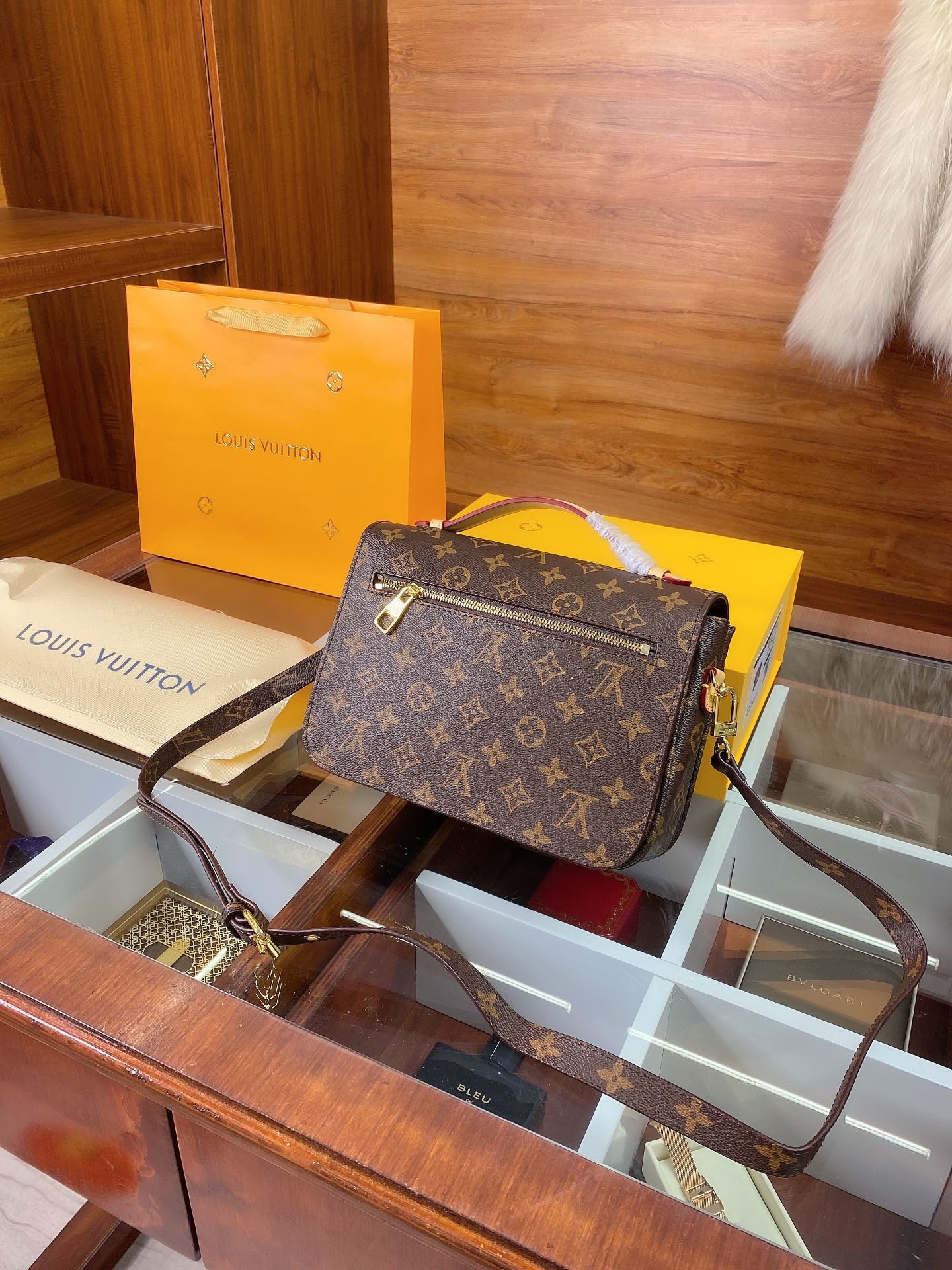 LV $66 gallery