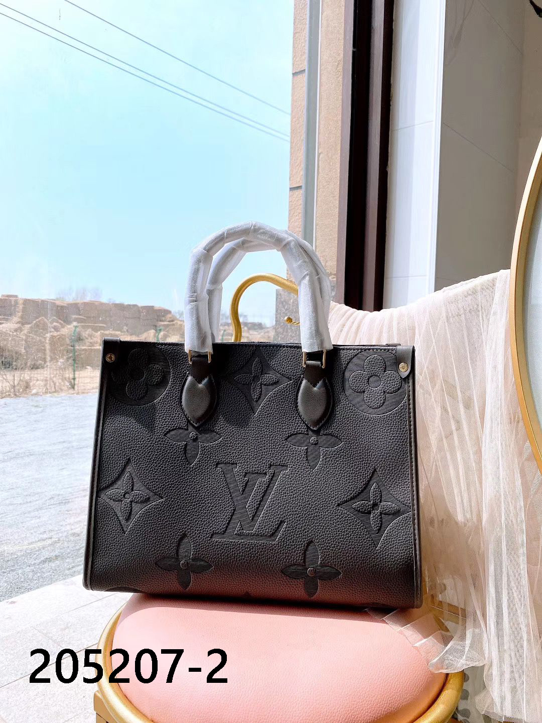 LV $67 gallery