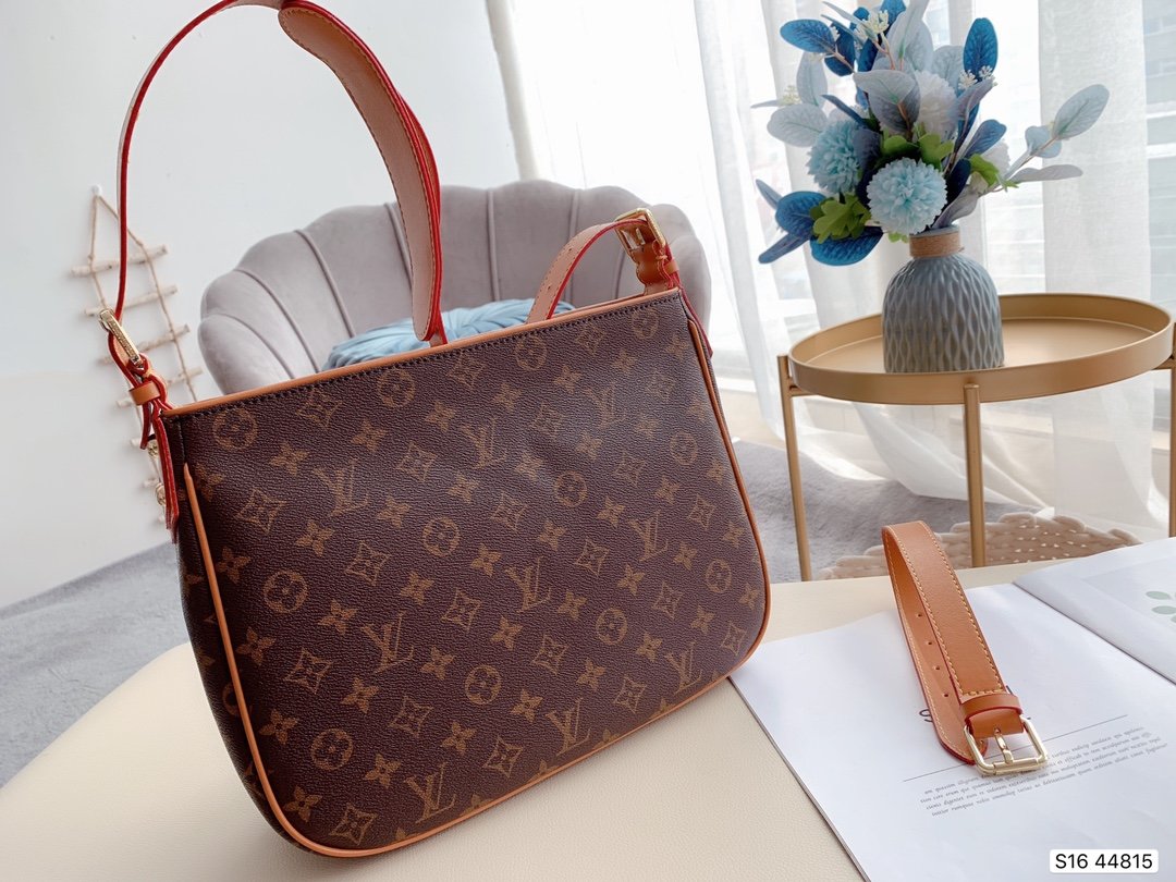 LV $67 gallery