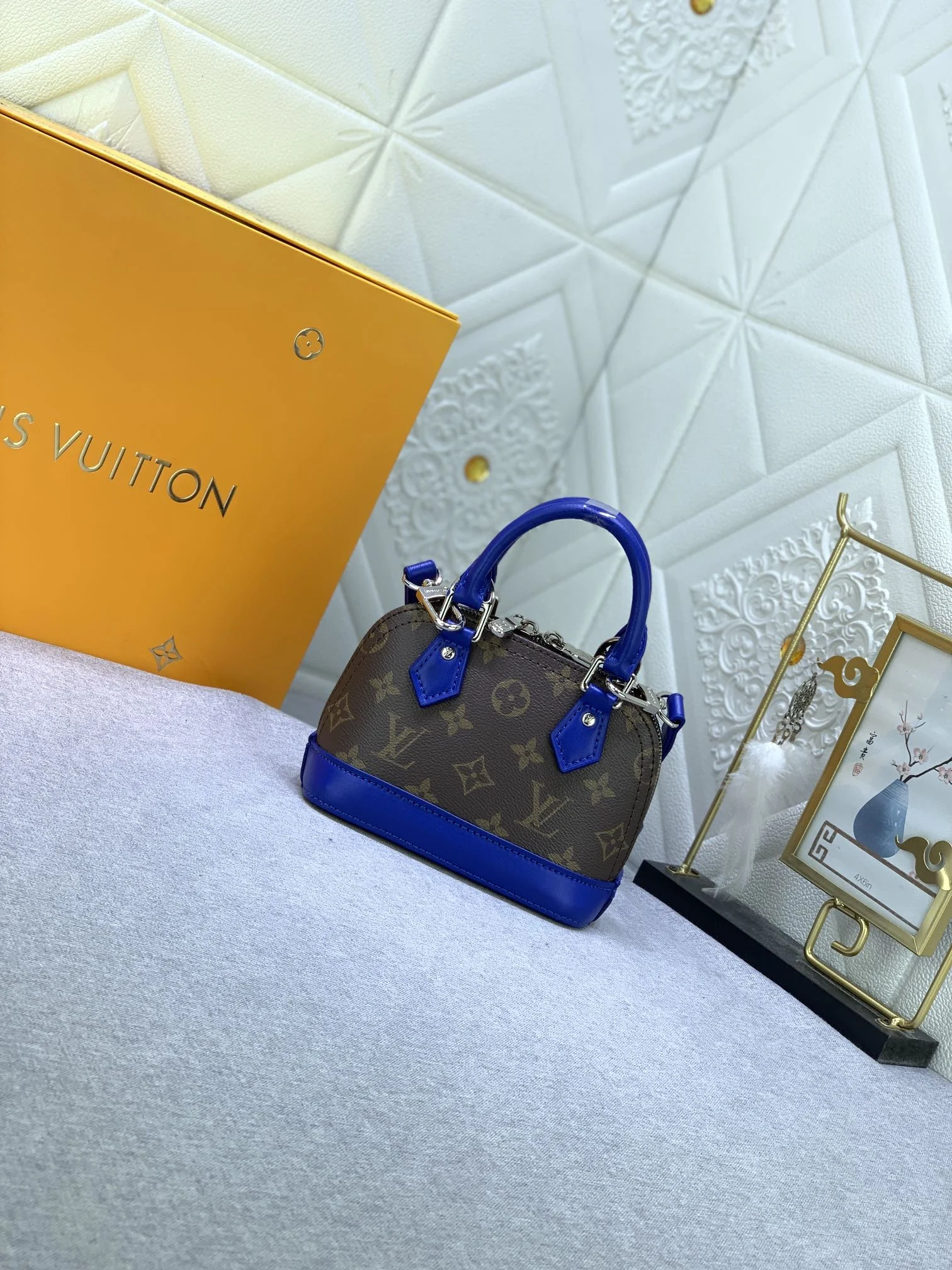 LV $67 gallery